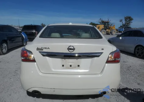 2015 Nissan Altima 2.5 from USA, damaged, VIN 1N4AL3AP3FC160640